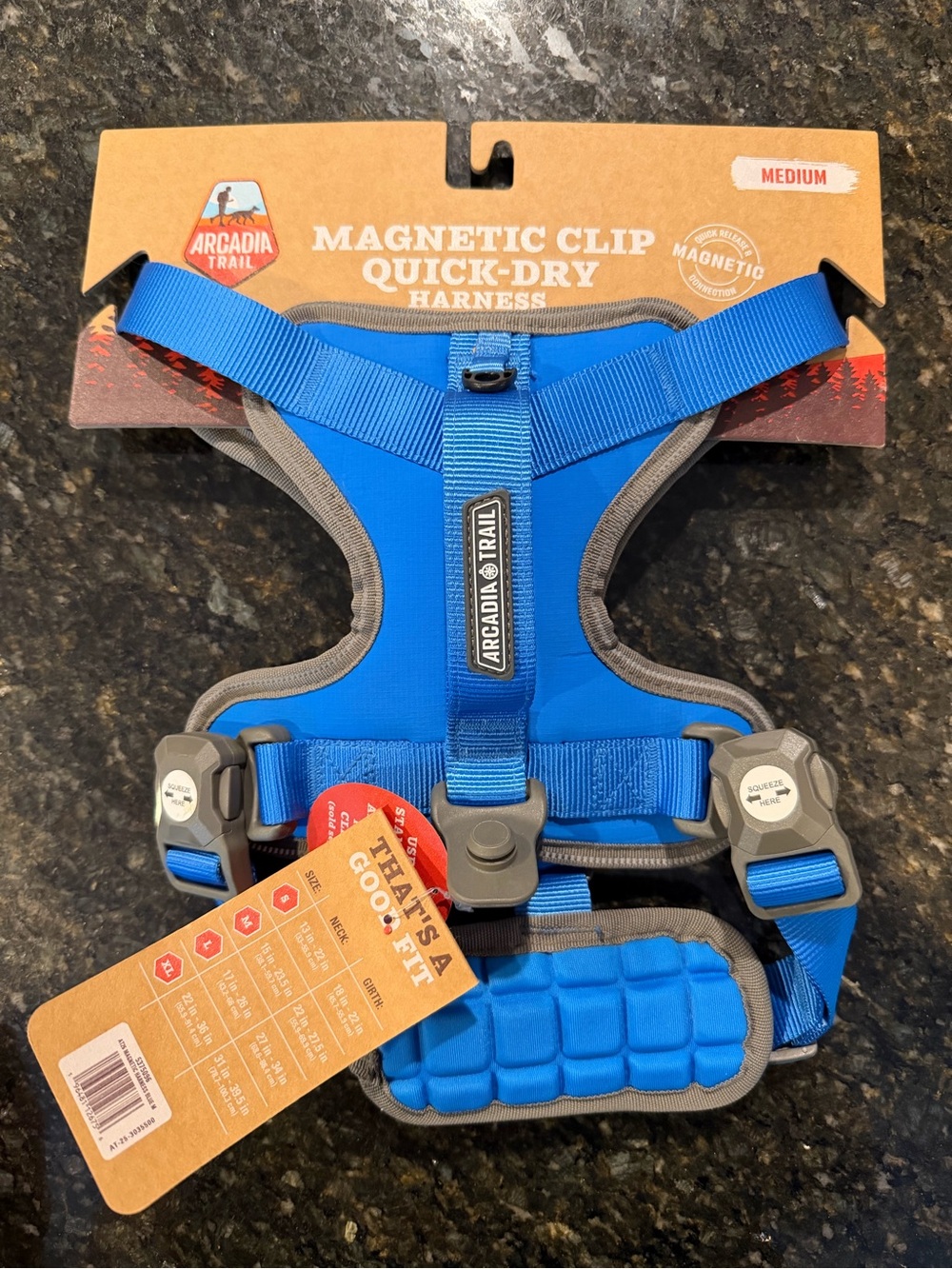 Arcadia Trail Dog Harness Size Medium - New with Tags